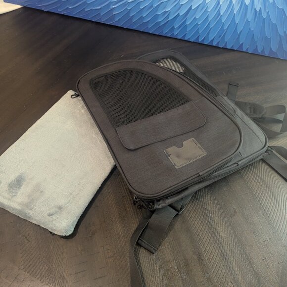 Pecute Pet Carrier Backpack - Black - Picture 2 of 4